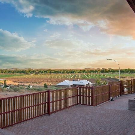 Kalahari Lion'S Rest Villa Ъпингтън Екстериор снимка